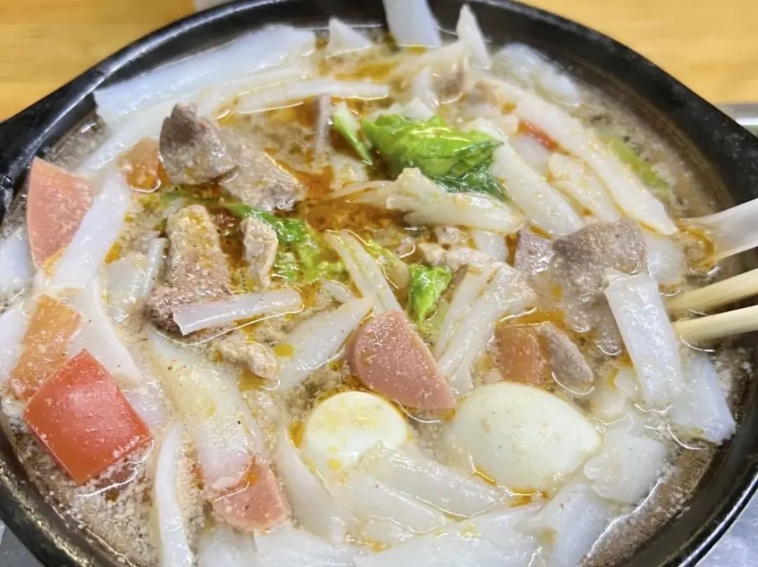 DƬ